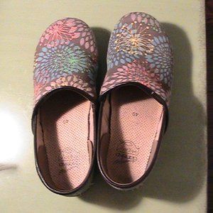 Dansko "vegan" clogs
